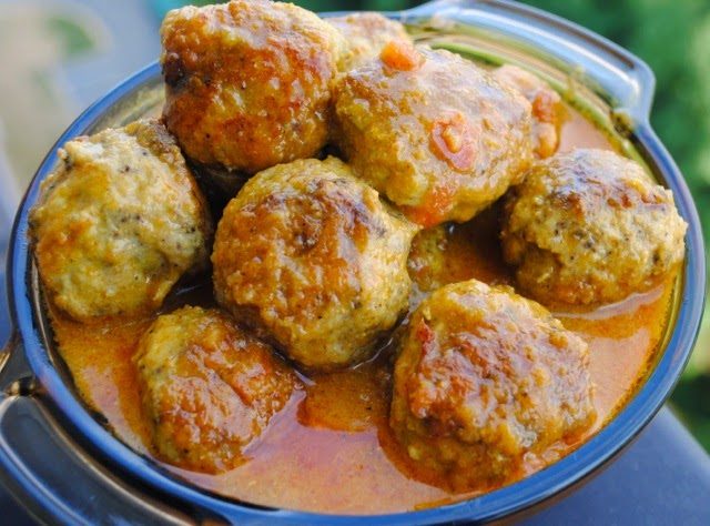 Индийские куриные тефтели с черносливом