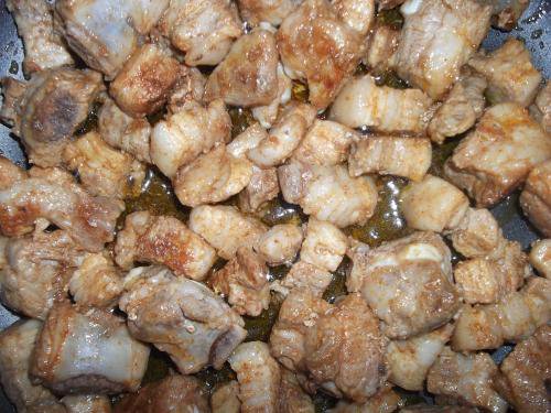 Тушёное мясо в кисло-сладком соусе
