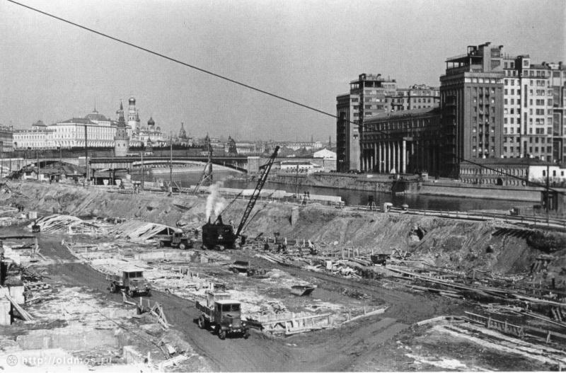 7 исторических фото советского бассейна «Москва» на месте Храма Христа Спасителя