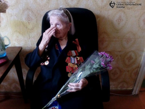 Севастопольские мамы поздравляли женщин-фронтовичек