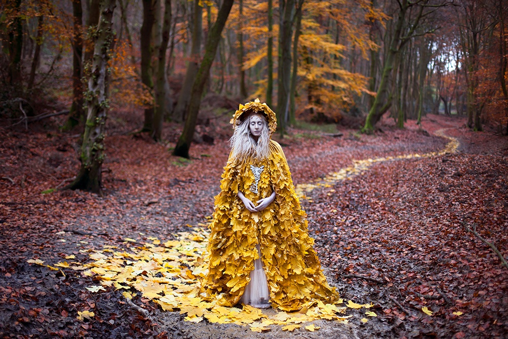      (Kirsty Mitchell)