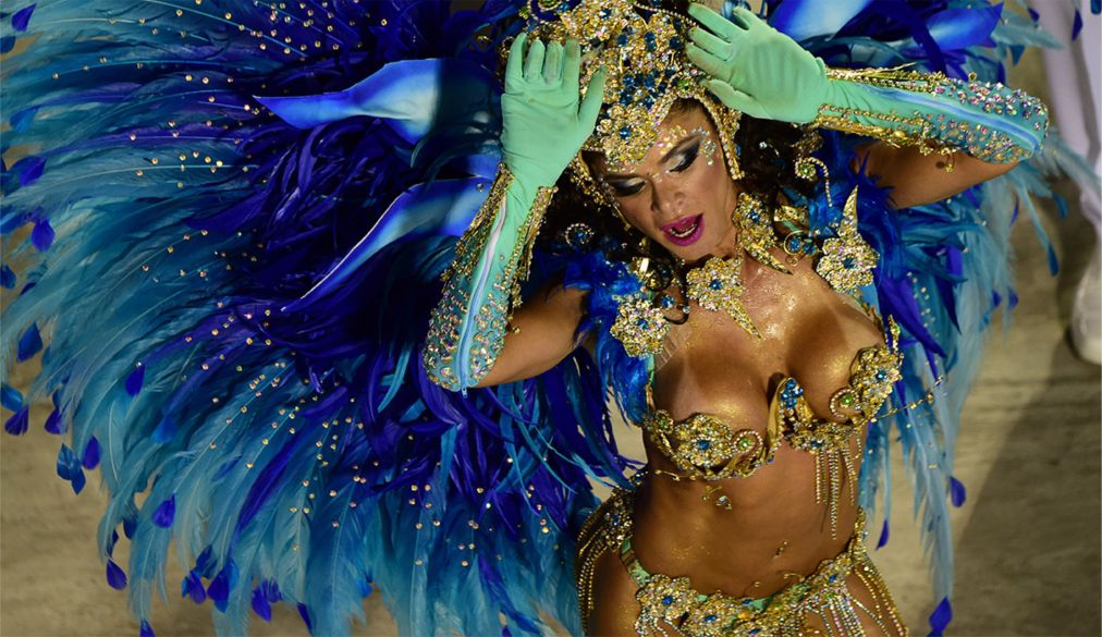 Карнавал в Рио-де-Жанейро http://travelcalendar.ru/wp-content/uploads/2015/08/Karnaval-v-Rio-de-ZHanejro_glav21.jpg