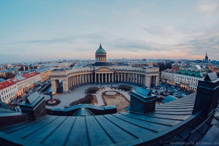Крыши Петербурга: Дом Зингера Крыши Петербурга: Дом Зингера