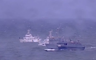 Порошенко принял морской парад в Одессе