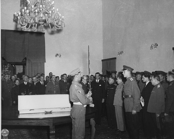 75 лет назад. Меч Сталинграда 75 лет назад. Меч Сталинграда
