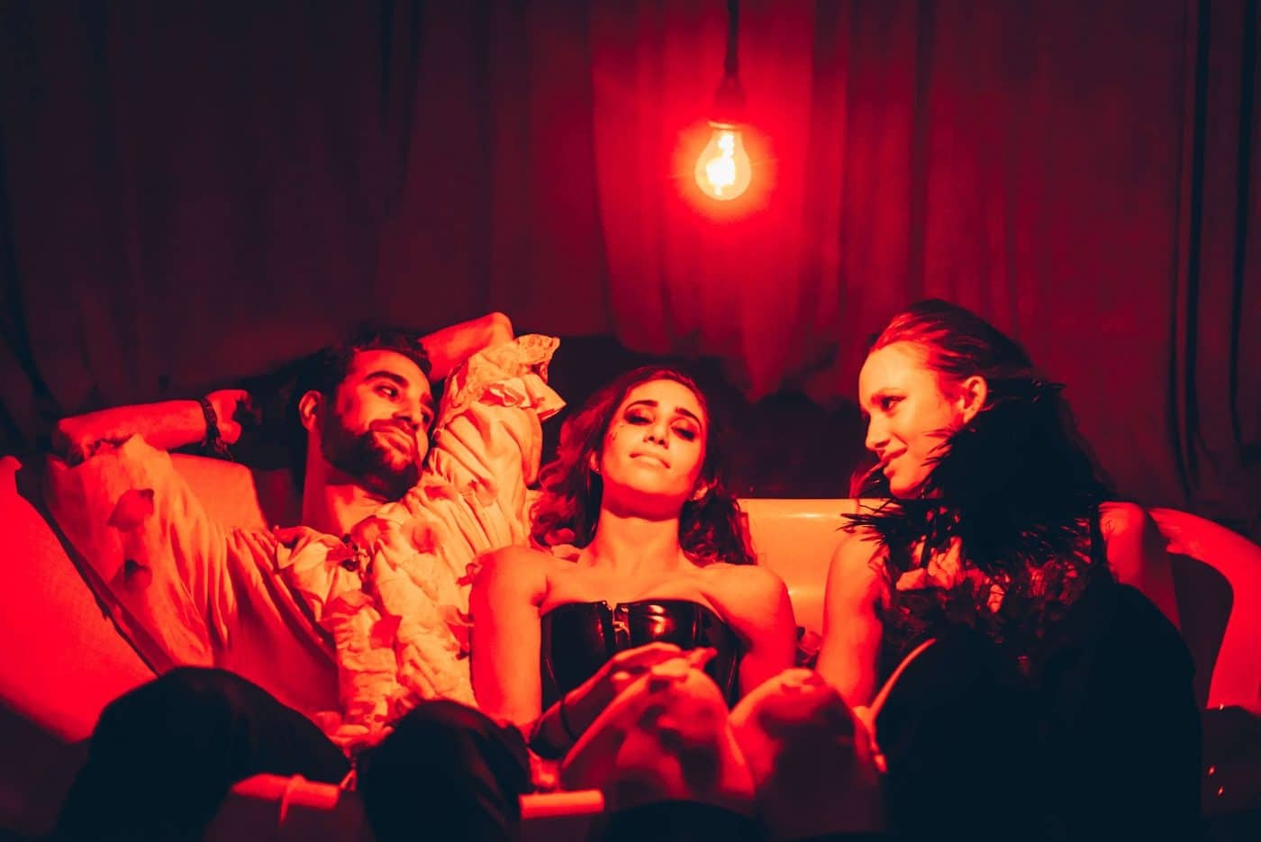 Оргии на социальном расстоянии: секс-клуб в Нью-Йорке открывается после карантина