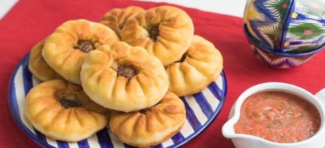 как сделать беляши с мясом на сковороде