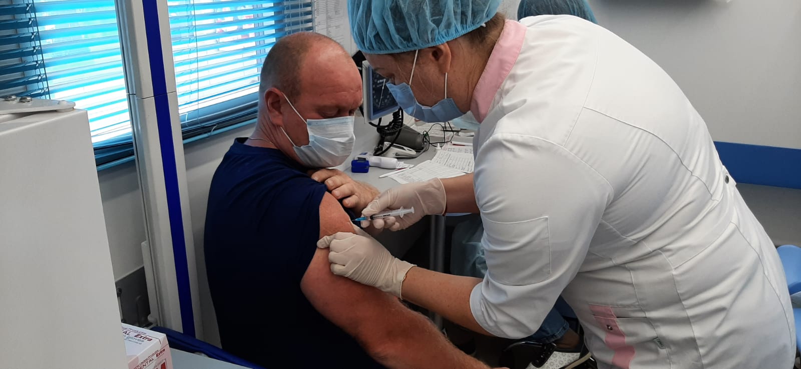 Врачи напомнили о вакцинации против клещевого вирусного энцефалита