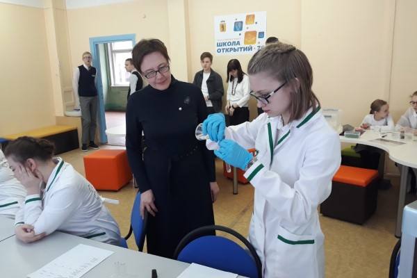 Начались занятия в лаборатории ярославского лицея №86, созданной в рамках губернаторского проекта «Школа открытий.76»