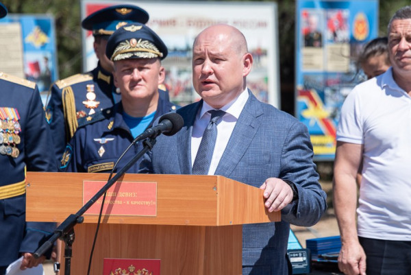 Врио губернатора Севастополя вручил награды военнослужащим ПВО