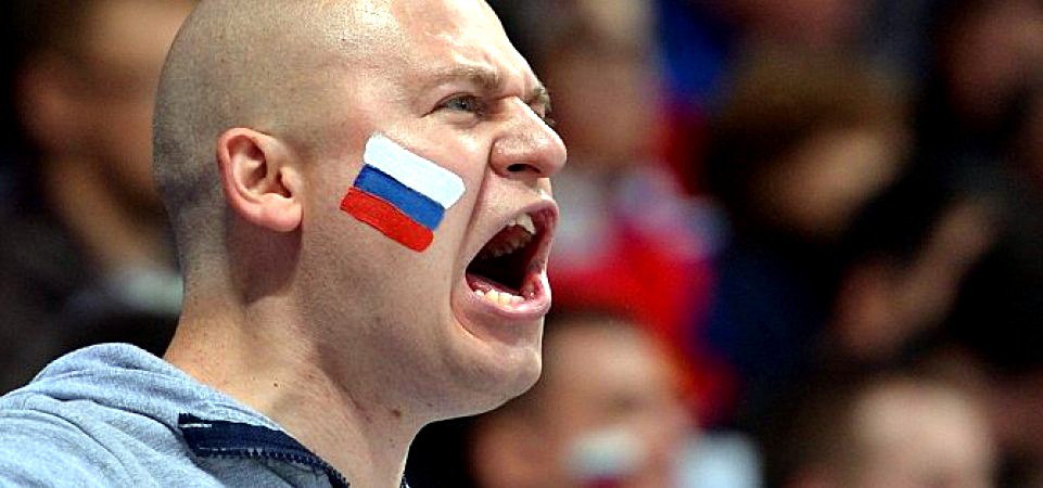 Блогер из РФ объяснил, почему россияне стали плохо относиться к украинцам Блогер из РФ объяснил, почему россияне стали плохо относиться к украинцам