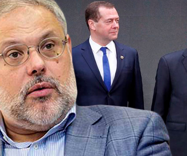 Михаил Хазин: правительство Медведева раскололо общество, даже Путин не исправил ситуацию Михаил Хазин: правительство Медведева раскололо общество, даже Путин не исправил ситуацию