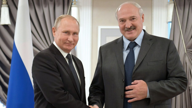 Пора ставить на русских: Почему не стоит надеяться на Лукашенко