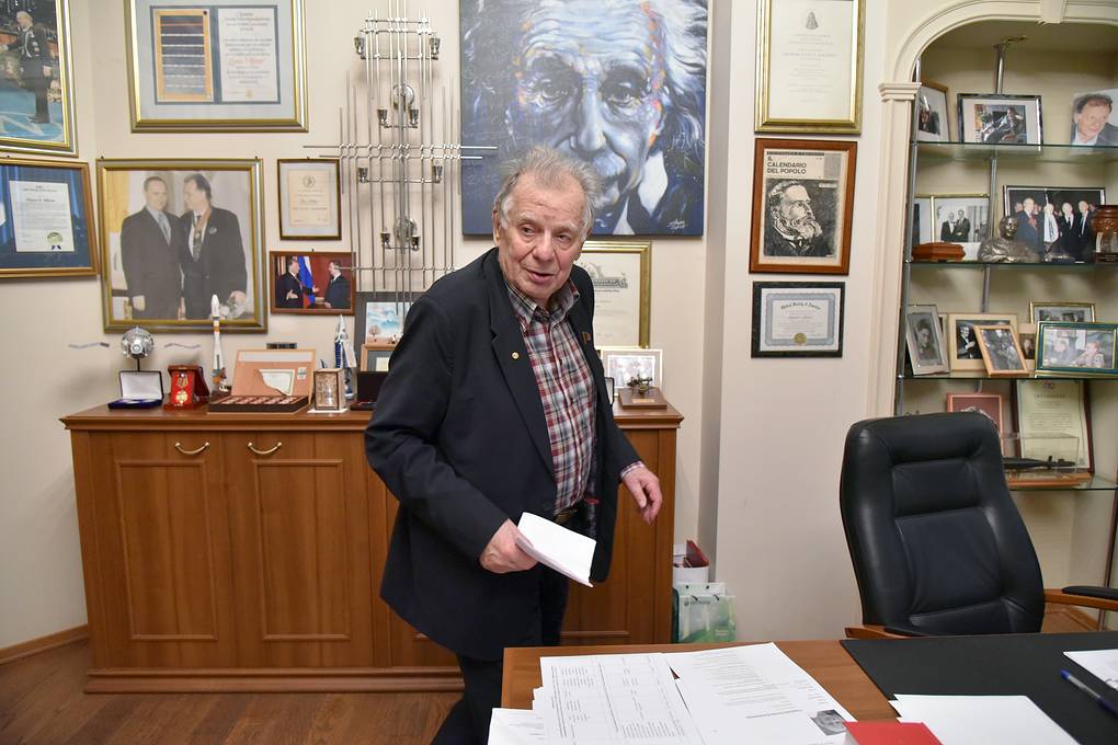 Жорес Алферов. "Интересная жизнь с грустным финалом"