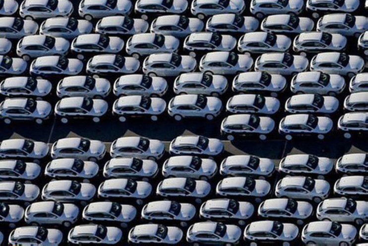 Продажи автомобилей в Китае упали в октябре почти на 13% Продажи автомобилей в Китае упали в октябре почти на 13%