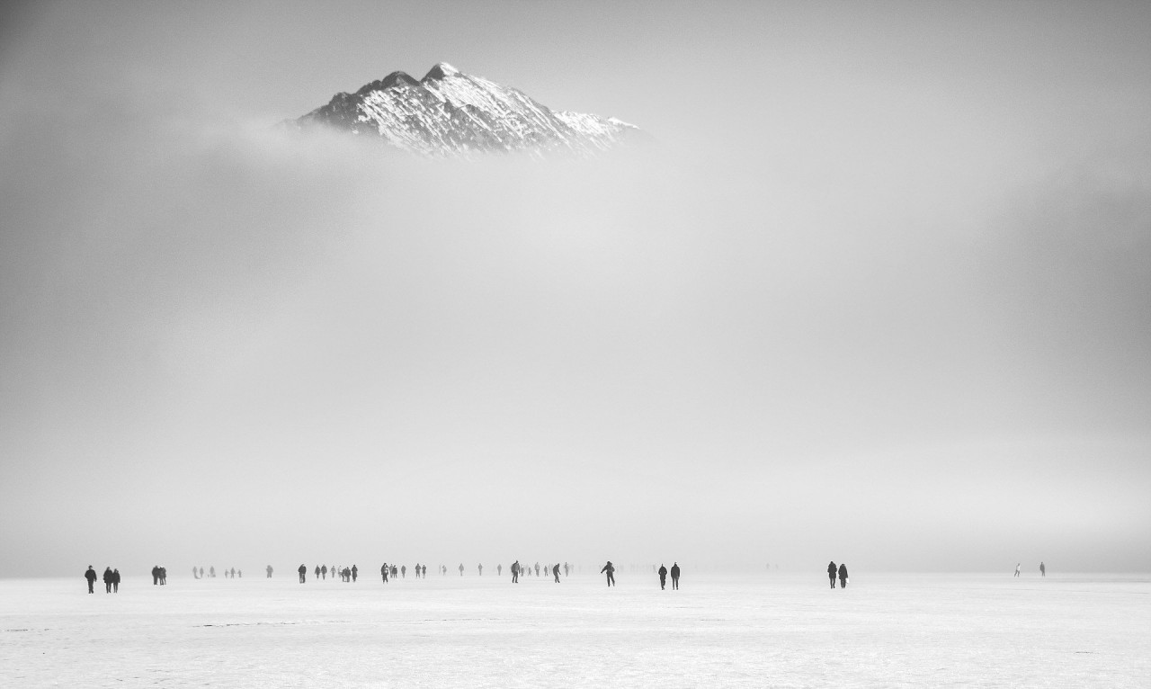 Снежная буря над Юлианскими Альпами. Фотограф - Алес Кривец Sony World Photography, Sony World Photography Awards 2018, лауреаты, лучшие фото, лучшие фотографии, победители, победители конкурса, фотоконкурс