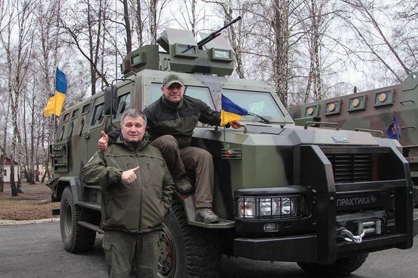 Арсен Аваков: «Гениальный» план возращения Донбасса Арсен Аваков: «Гениальный» план возращения Донбасса