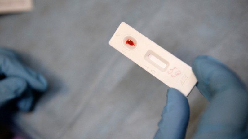 День памяти жертв СПИД: Онищенко рассказал о социализации ВИЧ-инфицированных День памяти жертв СПИД: Онищенко рассказал о социализации ВИЧ-инфицированных