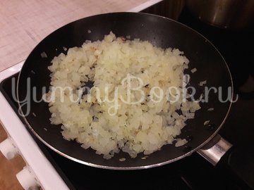 Лёгкий суп с куриными фрикадельками и яичной "лапшой"