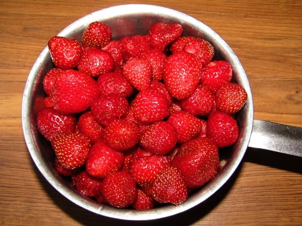 Компот из клубники с мятой