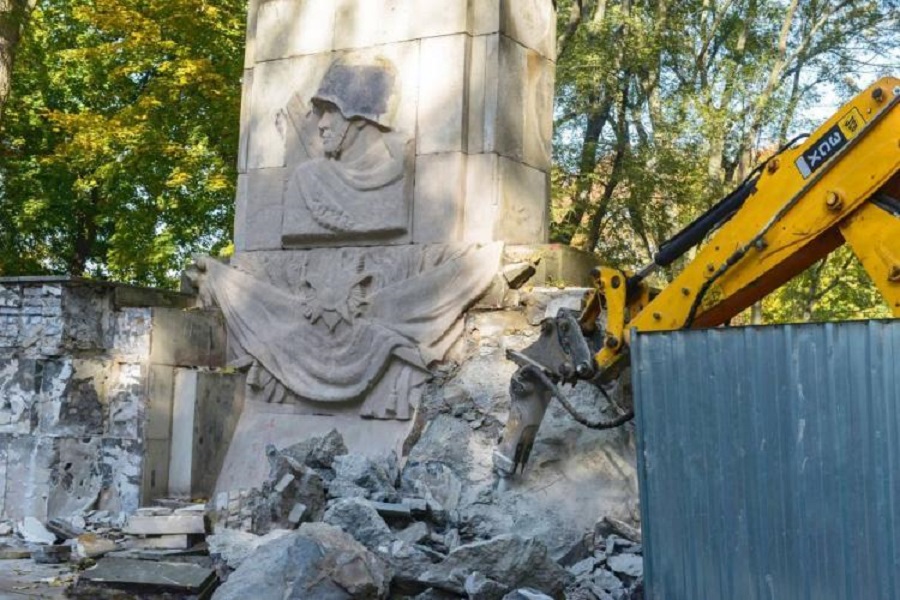 Валенса – отношения РФ и Польши зависят от порицания коммунизма