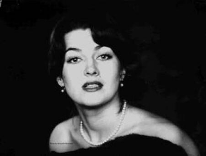 Милла Йовович — воплощение амбиций матери, которая была не слишком успешной актрисой СССР Милла Йовович — воплощение амбиций матери, которая была не слишком успешной актрисой СССР