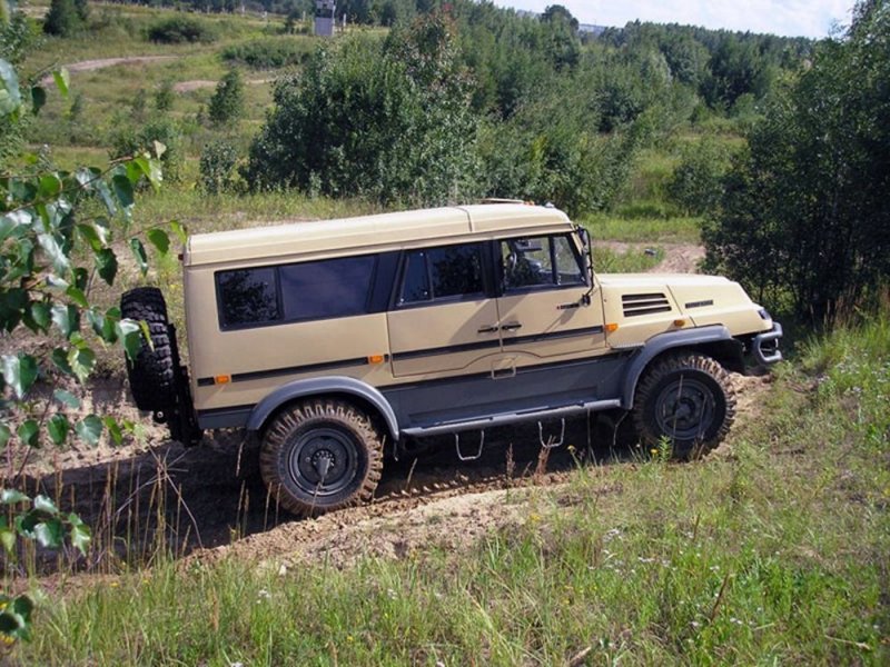 КамАЗ "Бархан": Огромный внедорожник без будущего КамАЗ "Бархан": Огромный внедорожник без будущего авто, автомобили, вездеход, внедорожник, камаз, концепт, прототип, разработки