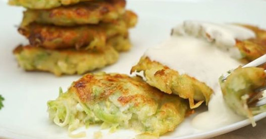 Кабачковые оладьи с секретным ингредиентом: вкуснее не бывает...