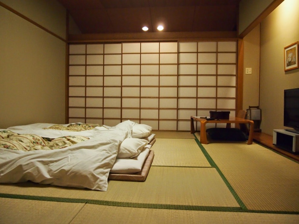 Пять стран без центрального отопления Japan style Bedroom Glamor Ideas2 990x742 Пять стран без центрального отопления