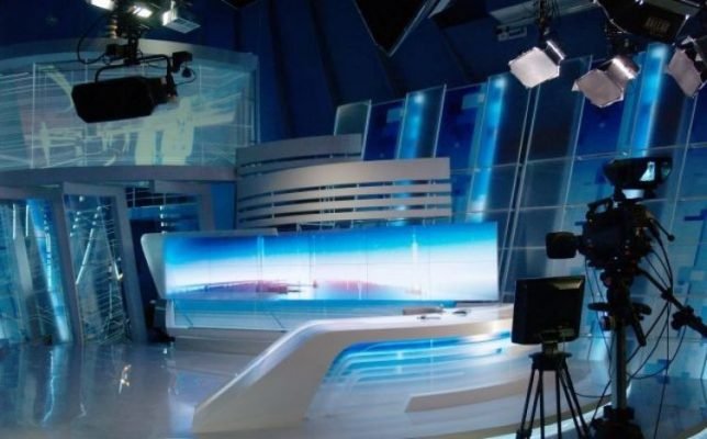 "Точно, война?": украинцы возмутились концерту на ТВ, посвященному 9 мая "Точно, война?": украинцы возмутились концерту на ТВ, посвященному 9 мая