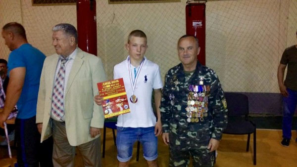 Сильные, молодые, спортивные!