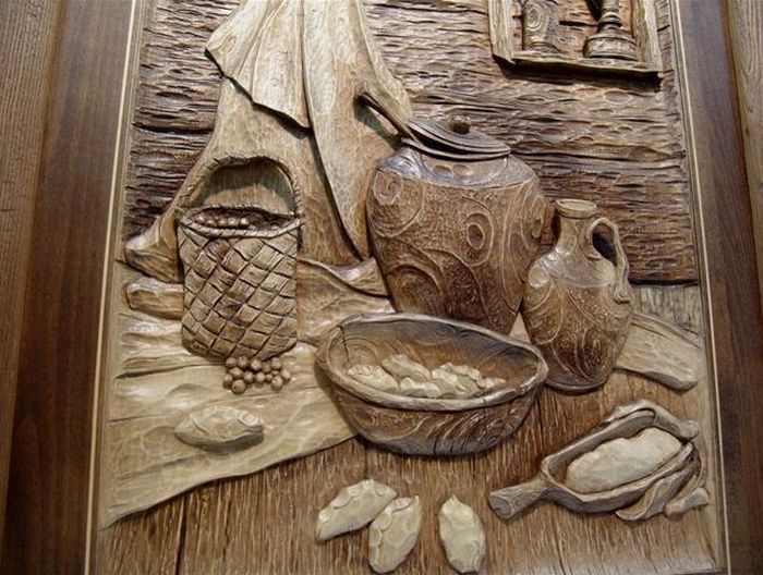 Резные картины из дерева