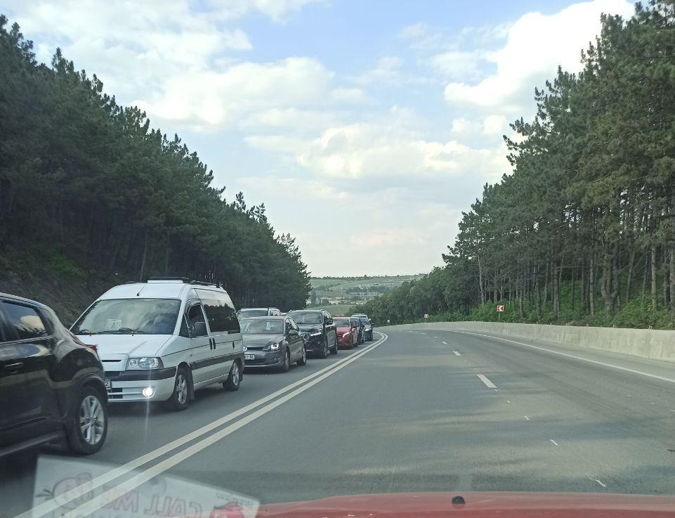 Вечер пятницы: Симферополь застыл в автомобильных пробках
