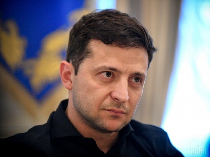 Зеленский наградил должностями, отличившихся в Донбассе военнослужащим