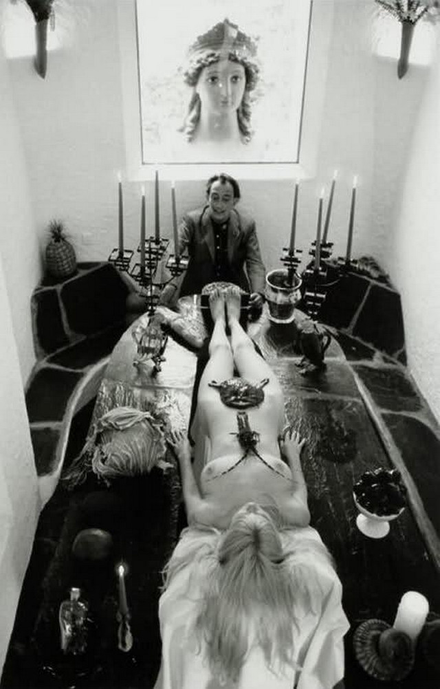 «Da Da Dali» и вечная классика фотографа Вернера Бокельберга 35