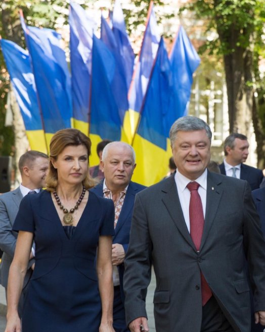 Марина лучше готовит: Порошенко оценил сухпаек военнослужащих ВСУ и пригрозил ворам в армии Марина лучше готовит: Порошенко оценил сухпаек военнослужащих ВСУ и пригрозил ворам в армии