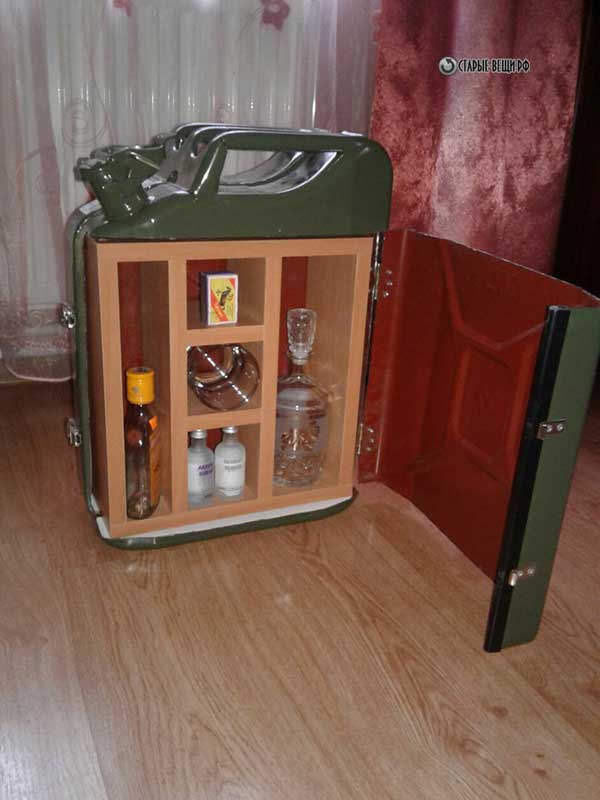 Пора заправиться... мини бар из канистры своими руками Пора заправиться... мини бар из канистры своими руками
