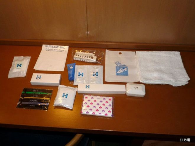 Плацкарт в японском ночном поезде Sunrise Izumo Плацкарт в японском ночном поезде Sunrise Izumo