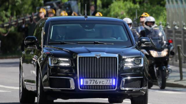 В США признали превосходство лимузина Путина над "Зверем" Трампа