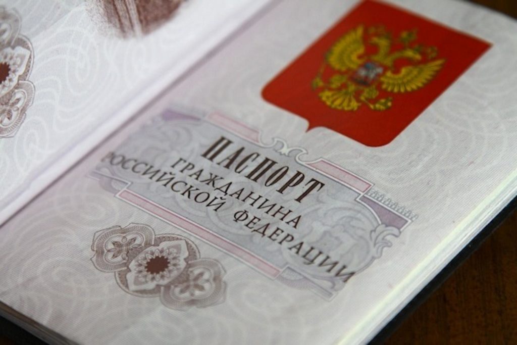 «ЧЕМ МЫ ХУЖЕ КРЫМЧАН?»: УКРАИНЦЫ НЕ ПОНИМАЮТ, ПОЧЕМУ ОНИ НЕ НУЖНЫ РОССИИ «ЧЕМ МЫ ХУЖЕ КРЫМЧАН?»: УКРАИНЦЫ НЕ ПОНИМАЮТ, ПОЧЕМУ ОНИ НЕ НУЖНЫ РОССИИ