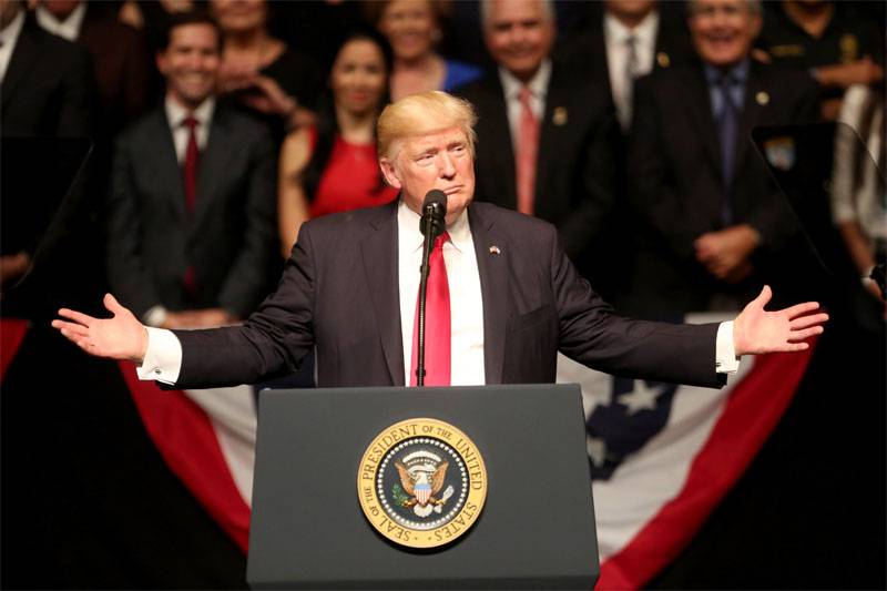 Введение санкций против России отложено. Трамп посоветовался и решил
