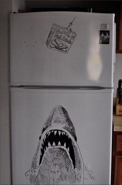 Как украсить скучный холодильник