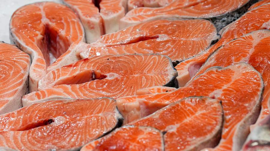 Врач рассказал, чем опасны для человека рыбьи кости