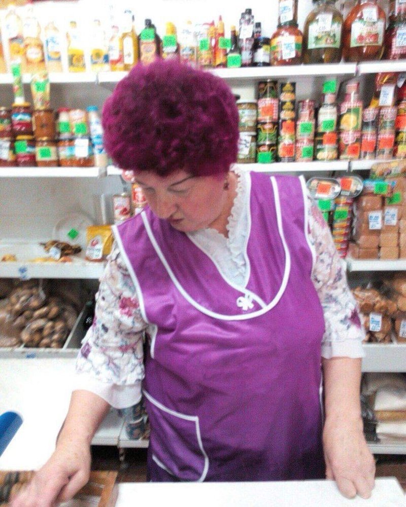 Продавщицы из продуктовых, которые сведут вас с ума Продавщицы из продуктовых, которые сведут вас с ума девушки, женщины, магазин, покупки, прикол, продавец, продукты, юмор