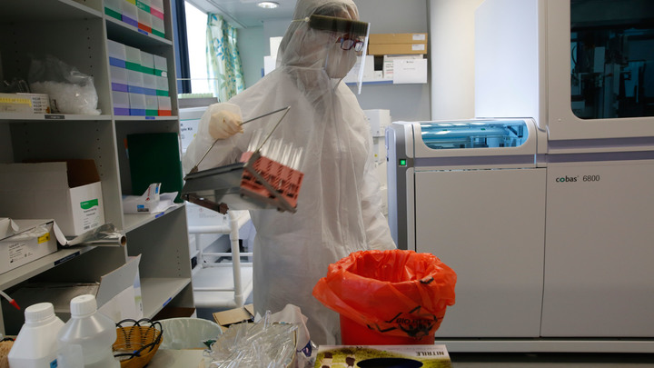 Чем лечиться от коронавируса: Мясников назвал 5 лекарств. Но сделал важную оговорку