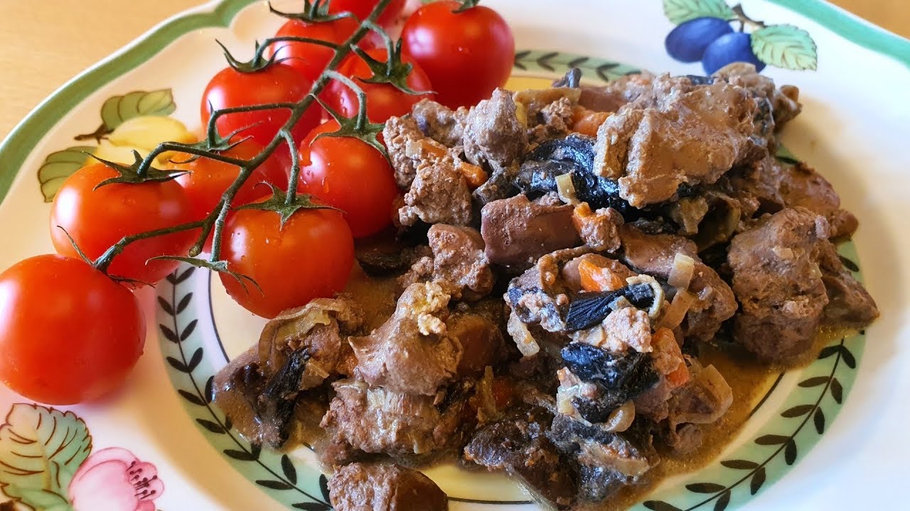 Куриная печень с яблоками и луком на сковороде рецепт с фото