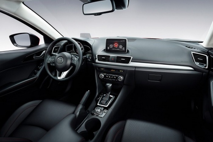 Салон автомобиля Mazda 3. Салон автомобиля Mazda 3.