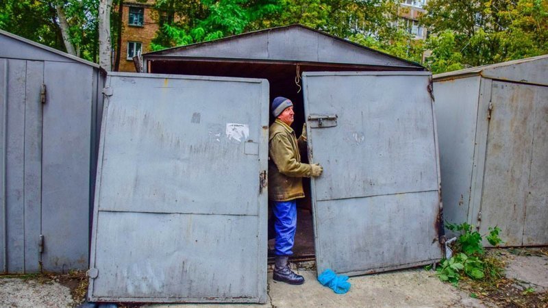 Будьте аккуратнее с соседями — иногда попадаются и такие Будьте аккуратнее с соседями — иногда попадаются и такие гаражи, истории, люди, соседи