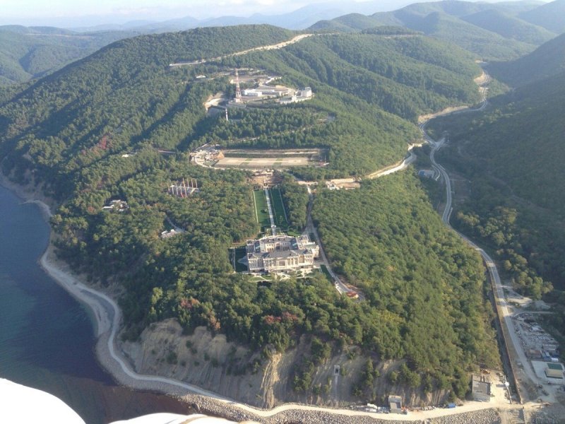 Самая роскошная дача России Самая роскошная дача России
(22 фото)
