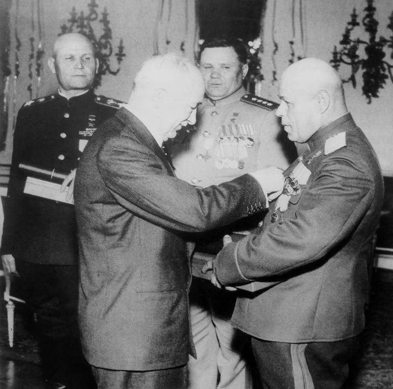 Война с историей. В Праге намереваются перенести памятник маршалу Коневу